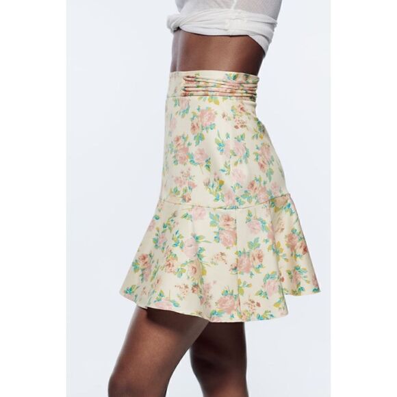 NWOT Zara High Waisted Flounced Hem Floral Print Mini Skirt, Size Large - Picture 3 of 14